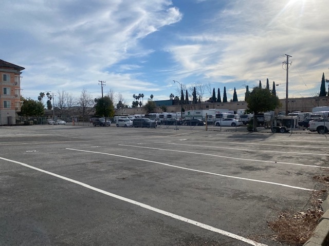 Parking for commercial bobtail trucks near Los Gatos in San Jose, CA